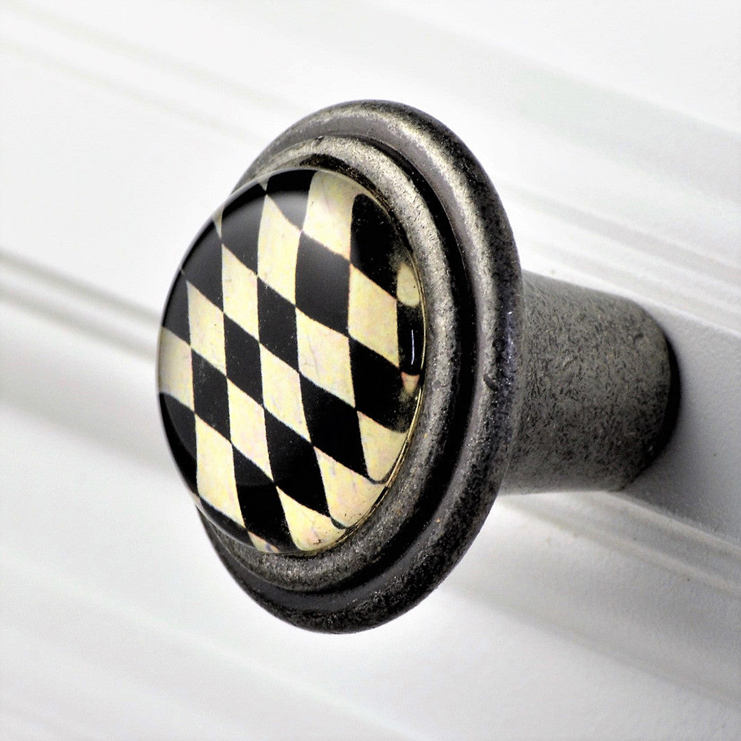 Harlequin Black and White: The Timeless Elegance of a Bold Design Choice