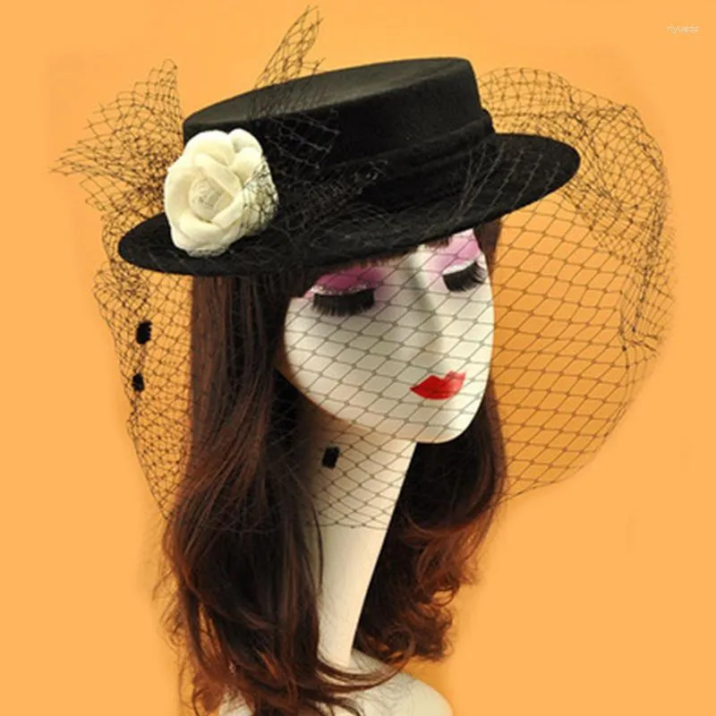 Wide Brim Hat with Veil: The Perfect Blend of Elegance and Protection