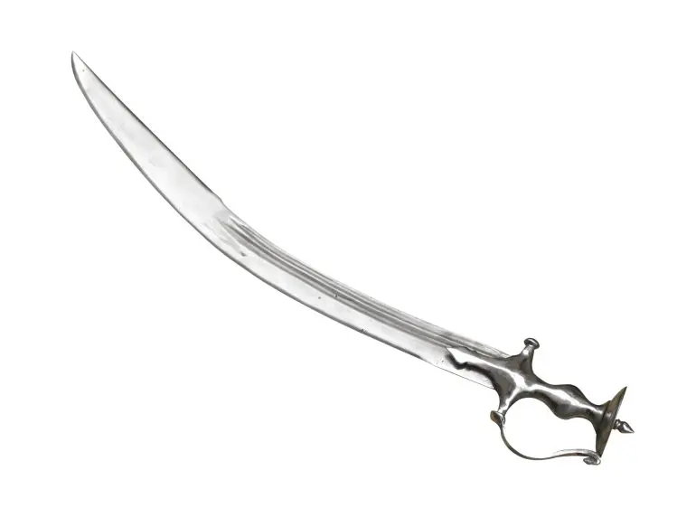 What is a Scimitar? Exploring the History, Design, and Uses of the Iconic Curved Sword