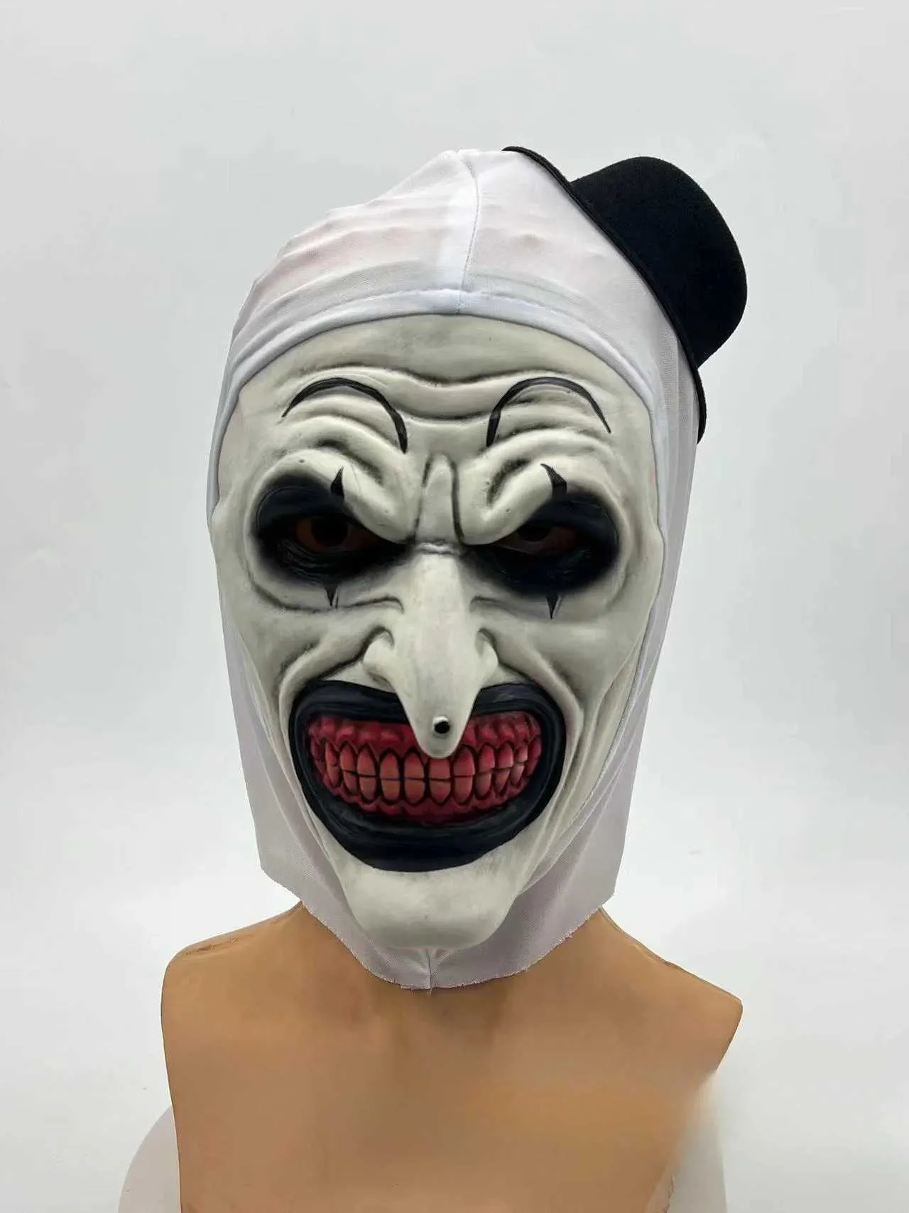 Halloween Masks in New Leaf: A Fun and Frightening Experience!
