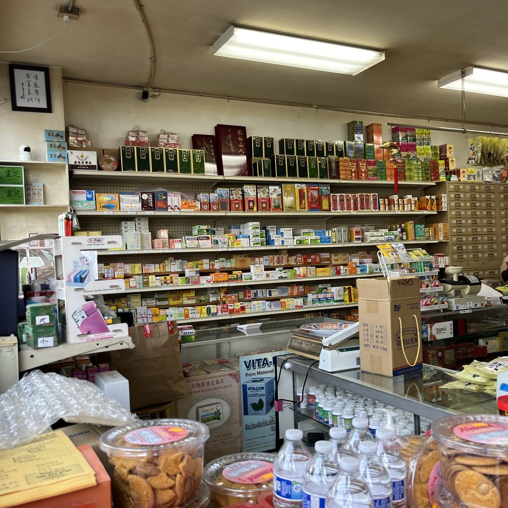 Herbal Store in Chinatown: A Fun and Intriguing Gaming Experience!