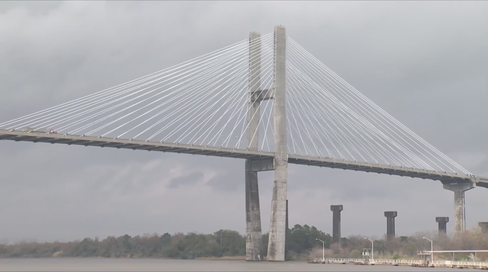 Talmadge Bridge Jumper: The Tragic Incident and Its Impact on the Community