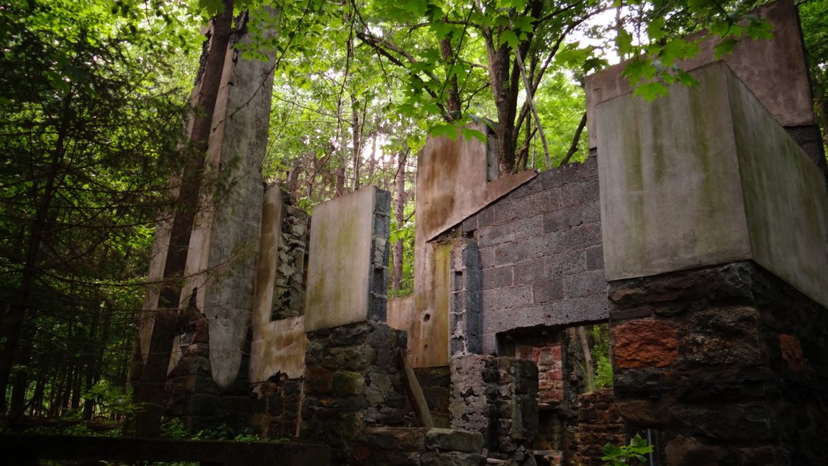 Devil's Hole Ruins: Exploring the Mystery and Solving the Problems